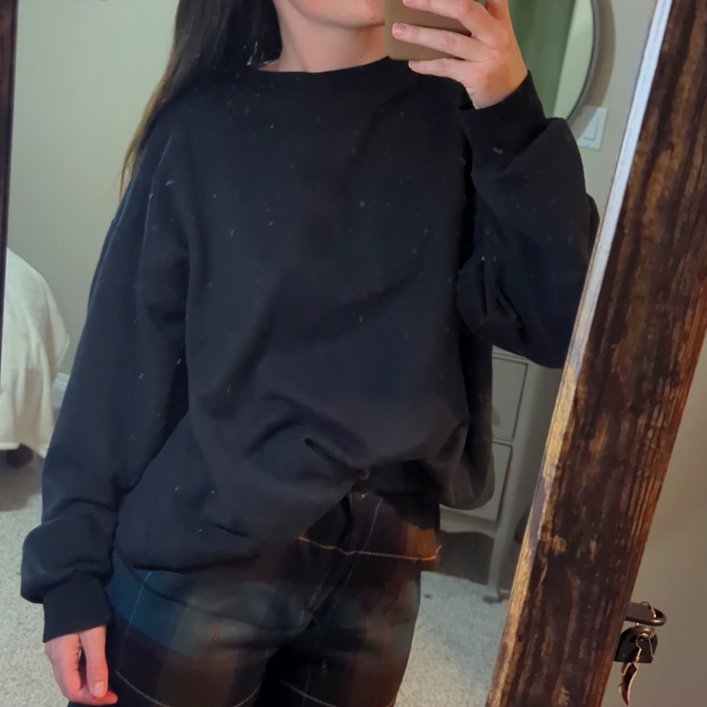 Comfiest VINTAGE Black Sweater